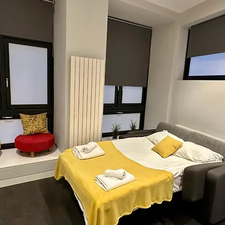 London Regent Apartments Room photo
